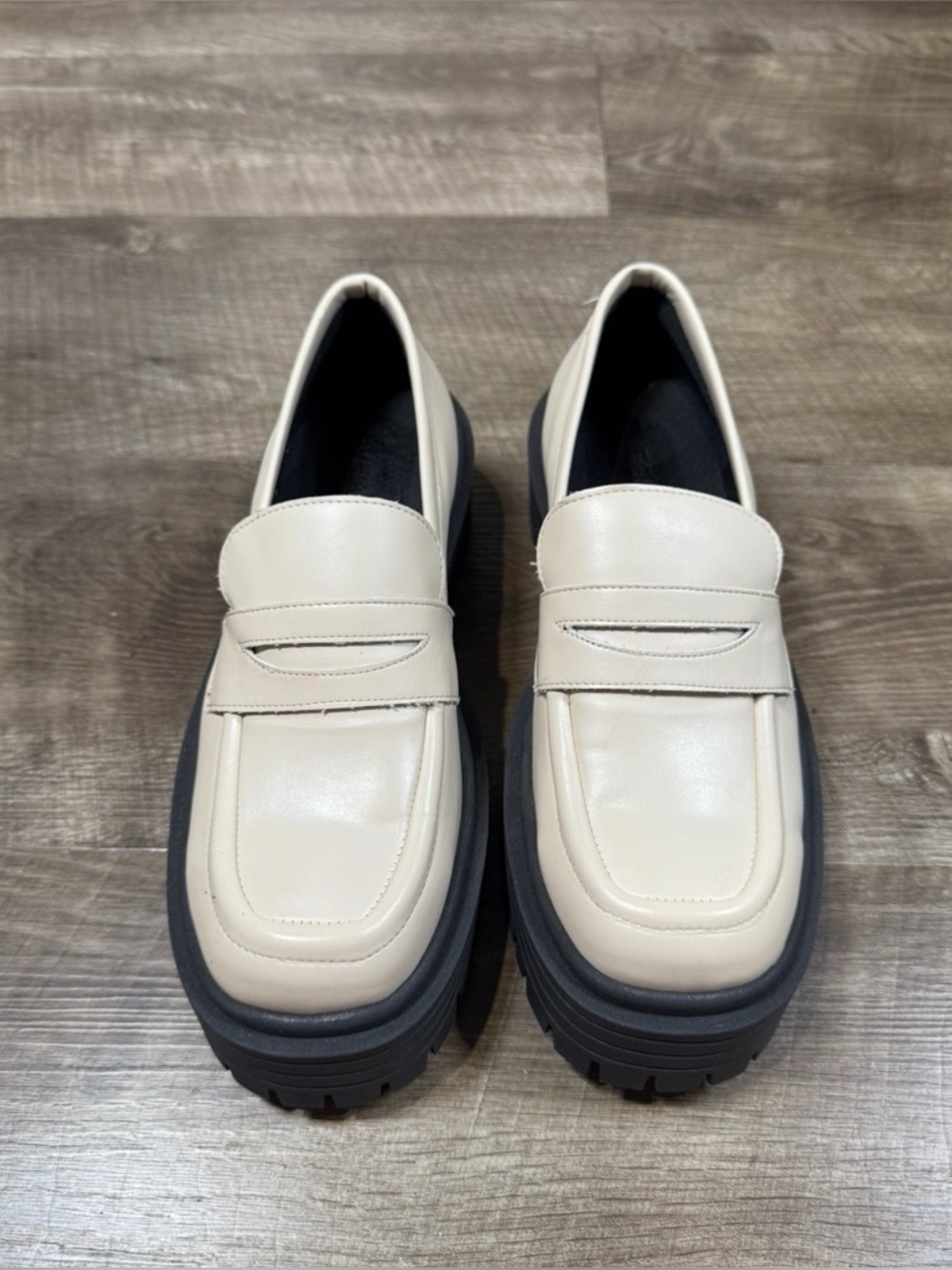 New Svegan Alohas Mask Tahini Cream Loafers size 38